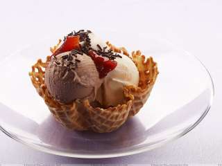 mix_ice_cream_bowl_in_plate